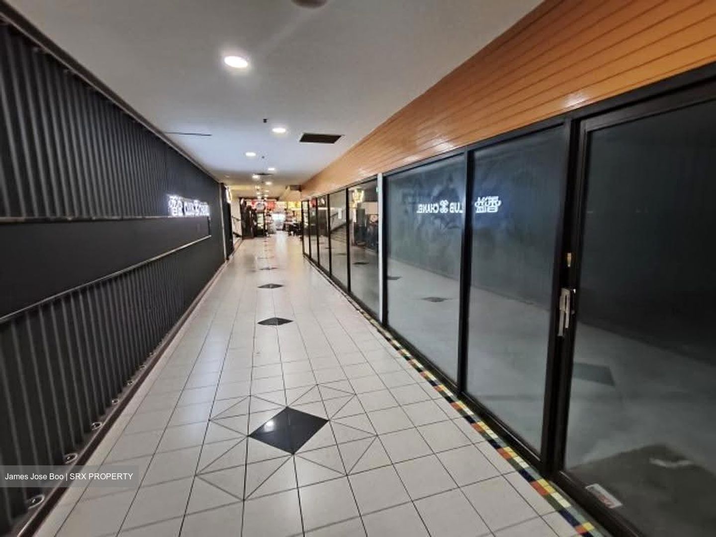 Parklane Shopping Mall (D7), Shop House #627565481